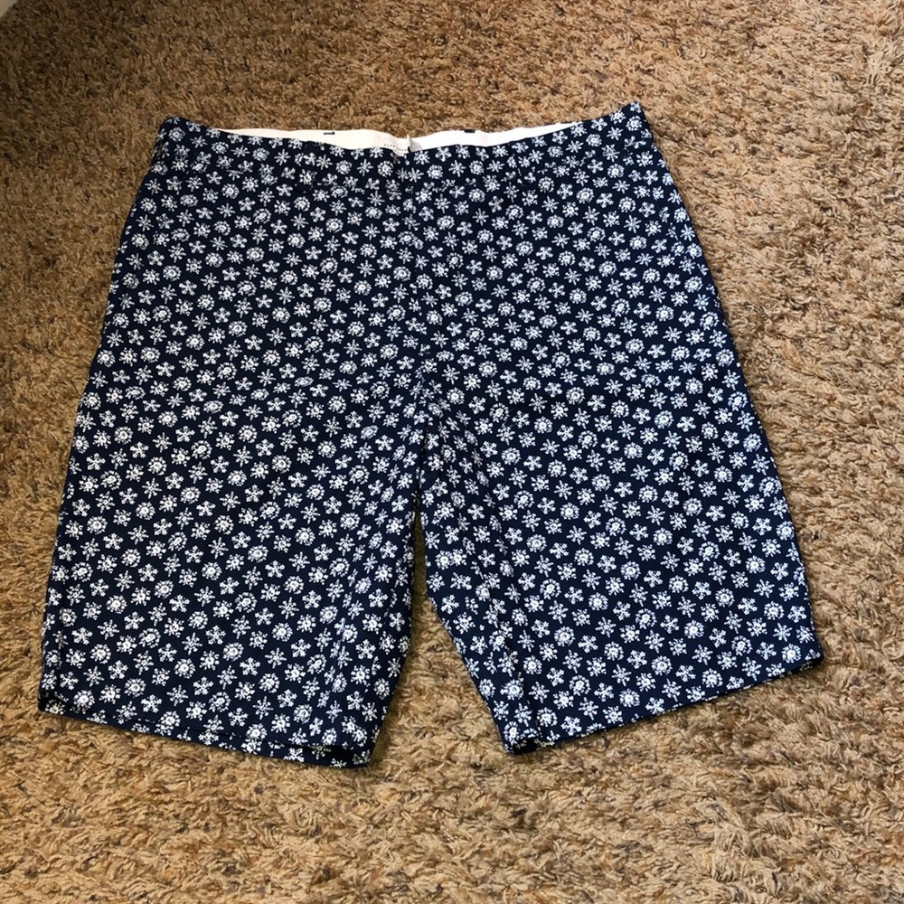 Men’s Club Monaco shorts